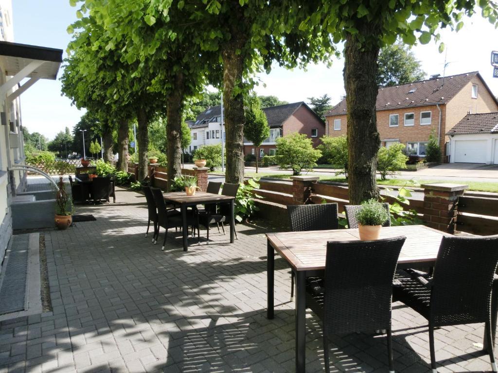 Raffelberger Hof Hotel มึลไฮม์ อันแดร์ รัวร์ ภายนอก รูปภาพ